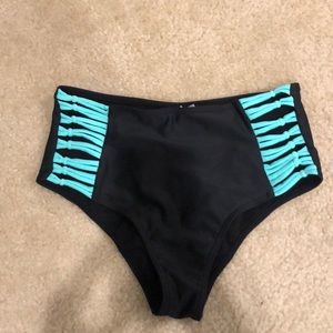 High waisted cheeky bottoms with mint straps